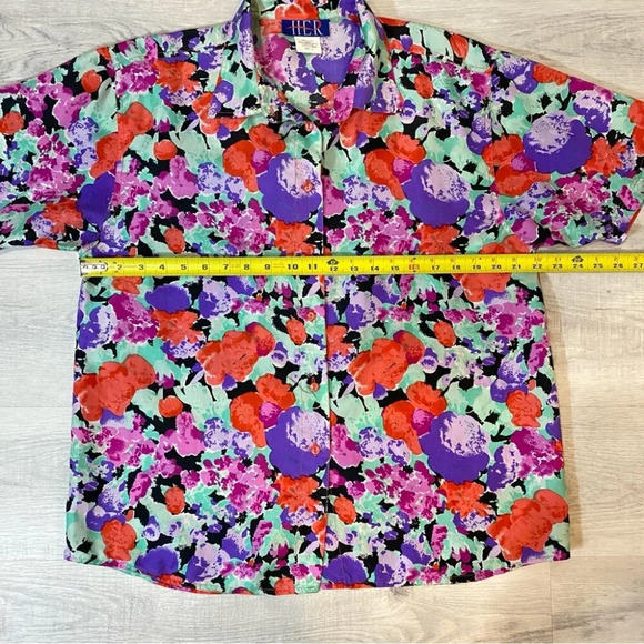 Vintage 1980s HER 100% Silk Short Sleeve Floral Blouse Size L - Picture 16 of 16